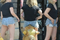 chloe_grace_moretz_fire_hydrant